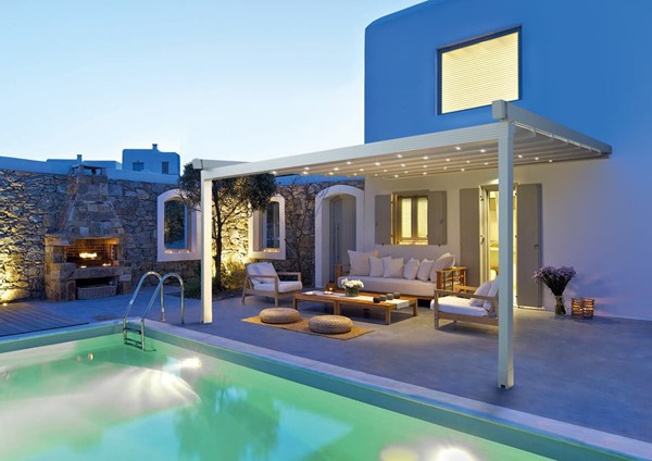  PERGOLA ADDOSSATA CON COPERTURA MOBILE QUESTA TIPOLGIA NON HA LO SCARICO DELL'ACQUA
