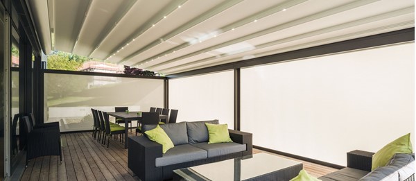  PERGOLA INCLINATA CON CHIUSURE ZIP